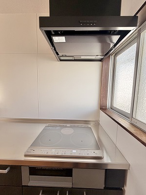 布引戸建てのキッチン写真