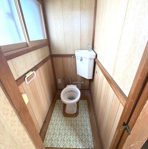 室蘭市日の出町3丁目7-30戸建のトイレ写真