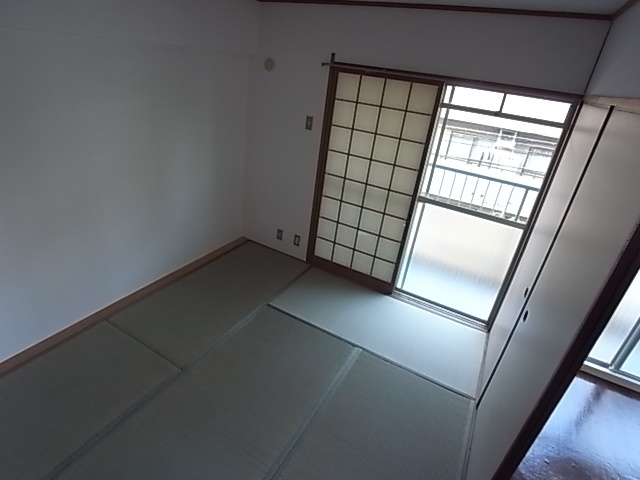 れじでんしあ門戸の内装写真
