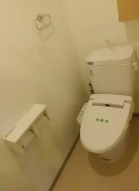 東京メトロ銀座線 三越前駅 徒歩8分 10階建 築15年のトイレ写真