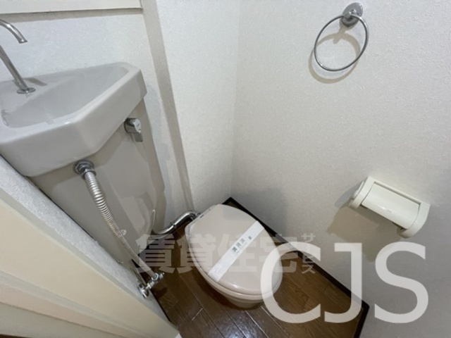 ＪＲ大阪環状線 玉造駅 徒歩5分 7階建 築28年のトイレ写真
