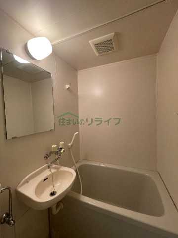 バス・シャワールーム　別部屋参考画像