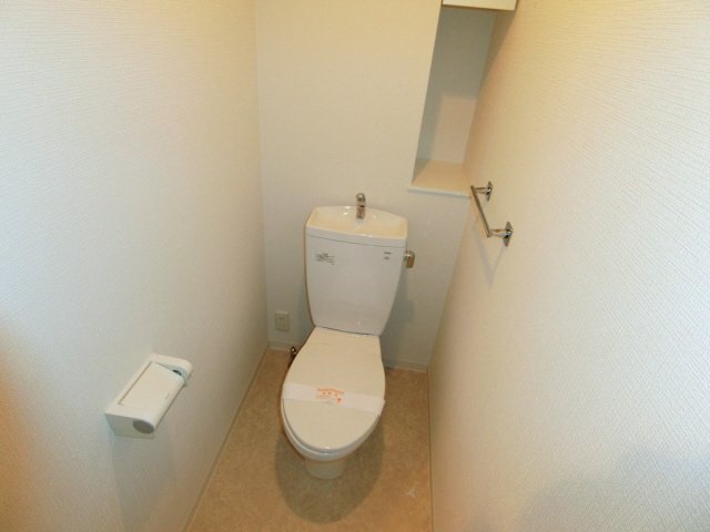 阪神本線 甲子園駅 徒歩6分 5階建 築20年のトイレ写真