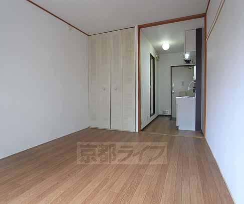 居室・リビング　開放感あるお部屋です。