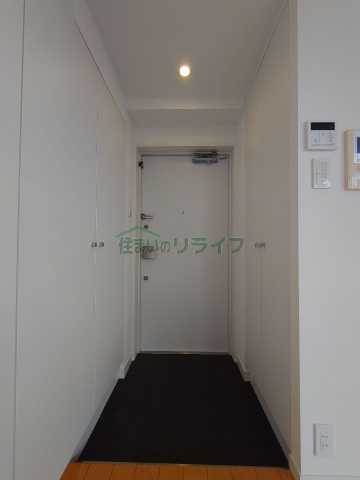 玄関　プラウドフラット新宿御苑