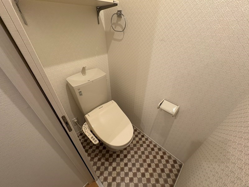 トイレ　別部屋参考写真