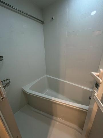 バス・シャワールーム　※別部屋の参考写真です。