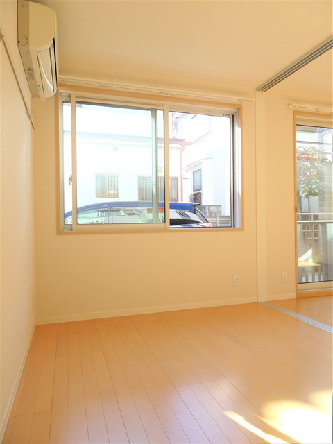 その他部屋・スペース　フローリング調の清潔感あるお部屋☆