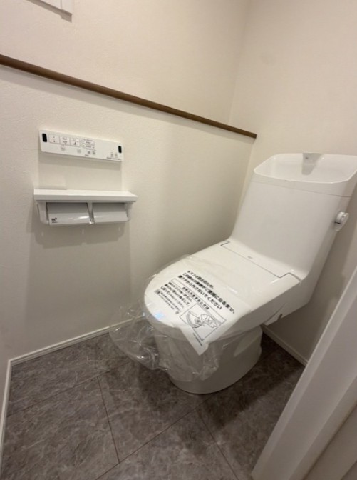 ＪＲ常磐線 金町駅 徒歩14分 3階建 築1年のトイレ写真