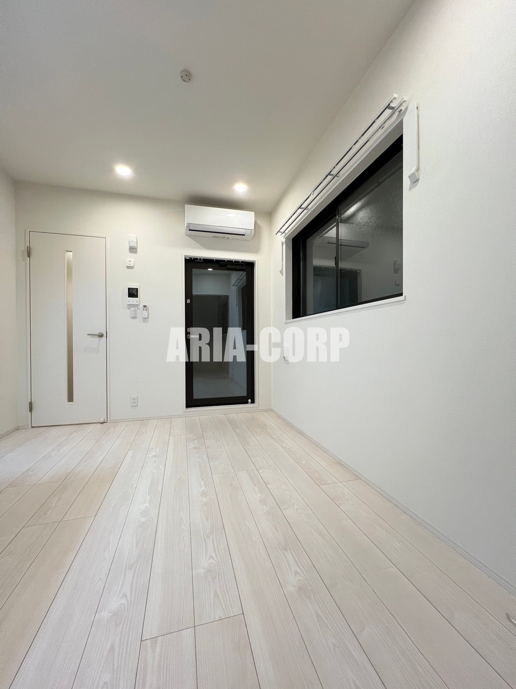居室・リビング　白を基調とした統一感あるお部屋です！