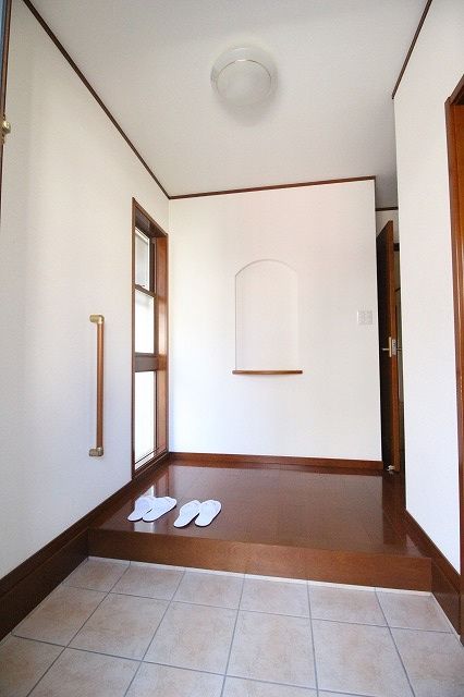 牛田早稲田1丁目戸建ての玄関写真