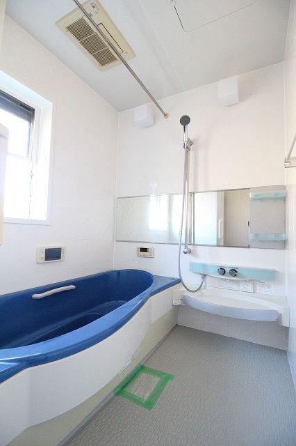 牛田早稲田1丁目戸建ての風呂写真