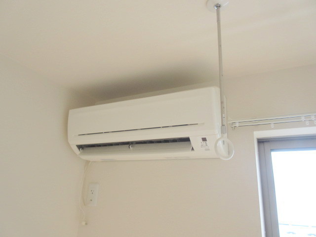 その他設備　エアコン２基