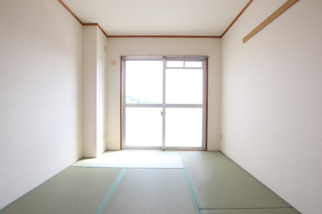その他部屋・スペース　６帖和室には押入付