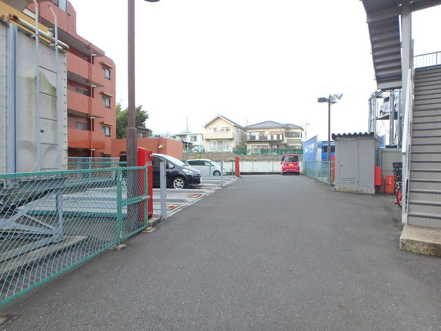 駐車場　駐車場（要空き確認）