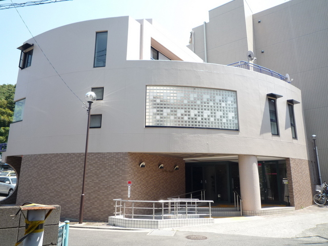 幼稚園・保育園　ＣＯＳＭＯ保育園（幼稚園・保育園）まで210m