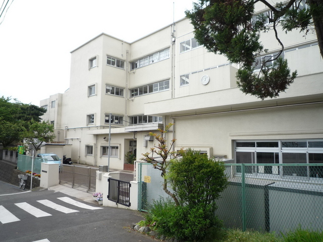 小学校　横浜市立日野小学校（小学校）まで350m