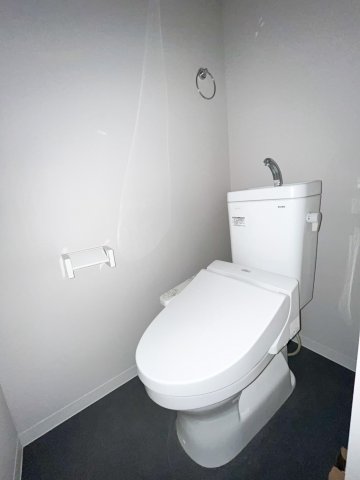 フェニーチェ九条のトイレ写真