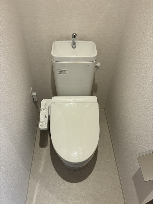オーガスタレジデンス北綾瀬のトイレ写真