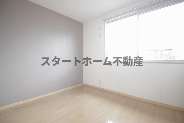 居室・リビング　きれいな洋室です