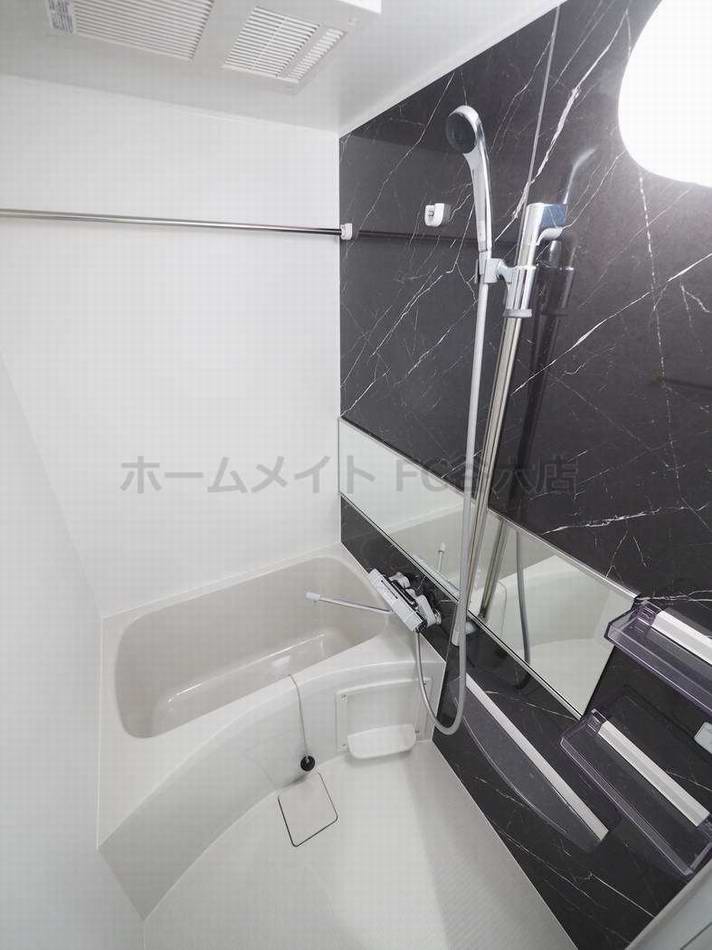 アドバンス新大阪ラシュレの風呂写真