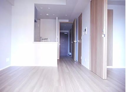 グローリオ田町の居間写真