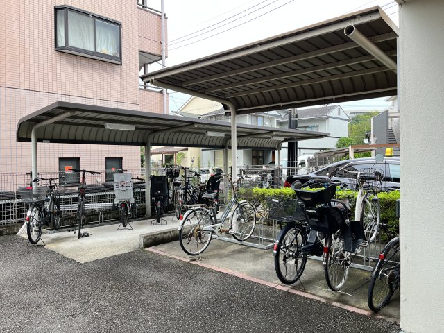 その他共有部分　★屋根付き駐輪場★