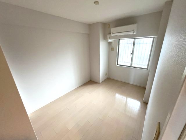 その他部屋・スペース　イメージとして同マンション他部屋を表示しています