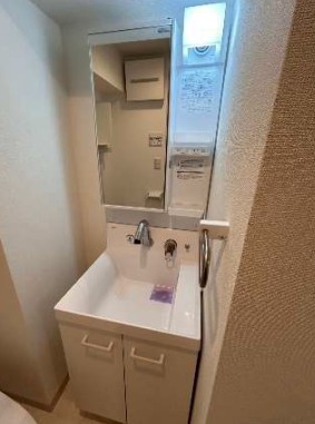 洗面設備　別部屋参照写真