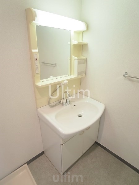 洗面設備　同じタイプのお部屋です、ご参考までに