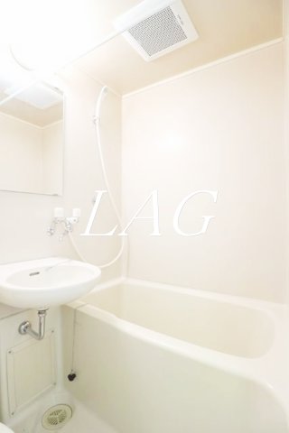 バス・シャワールーム　お風呂です。