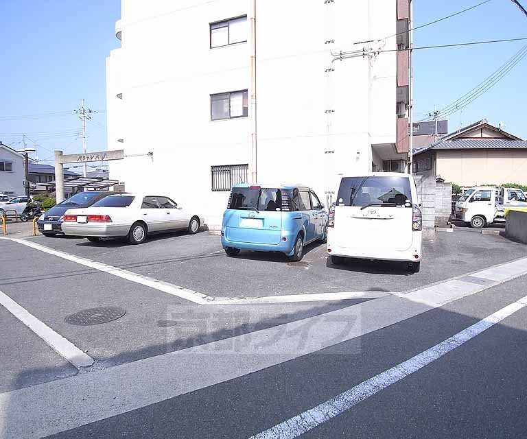 駐車場　車も停めれます
