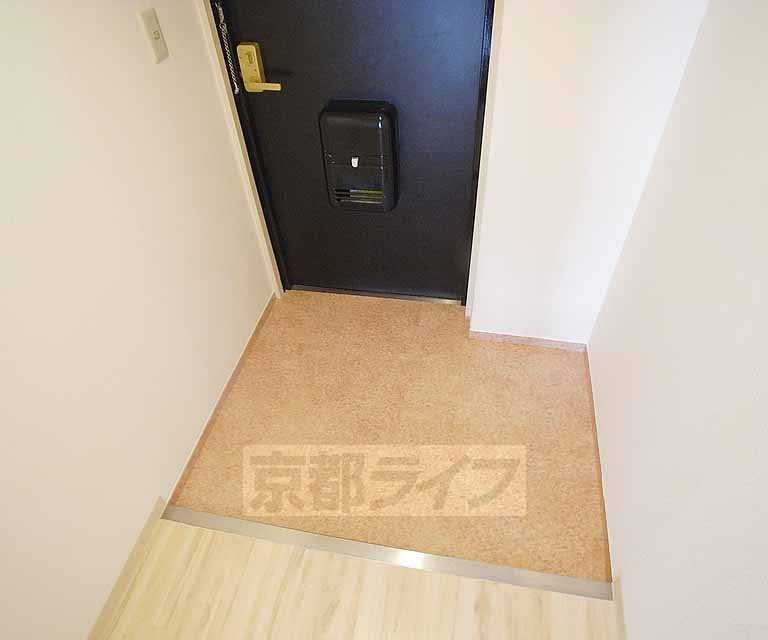 玄関　シューズＢＯＸを置けばバッチリ！