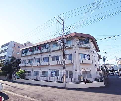 京都市左京区田中高原町のアパートの建物外観