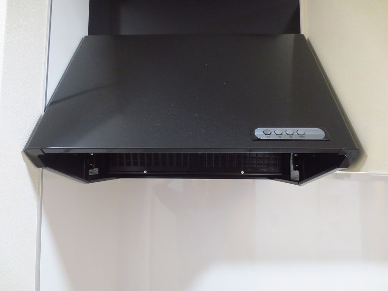 キッチン　キッチンの上にはフードレンジ有！調理の際の臭いを排出します