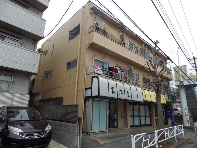 八王子市大和田町のマンションの建物外観