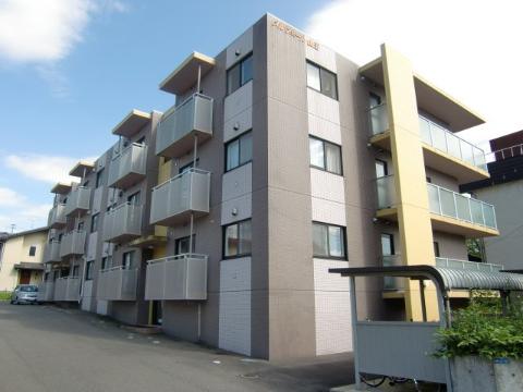 盛岡市山王町のマンションの建物外観