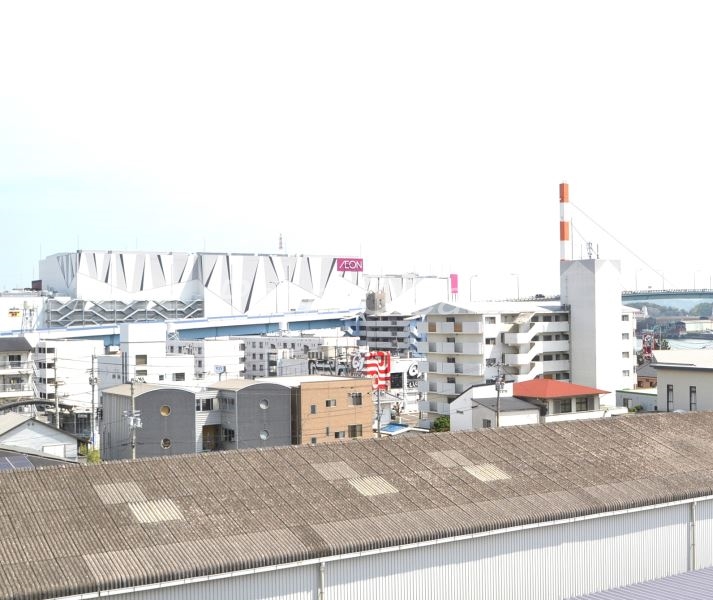 【徳島市昭和町のマンションのショッピングセンター】