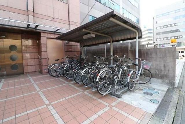 【厚木市中町のマンションの駐車場】