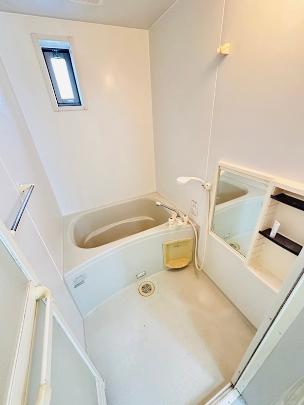 バス・シャワールーム　同タイプ物件の内観イメージ