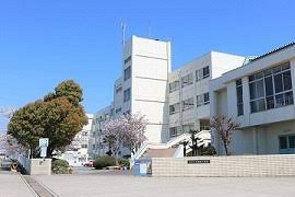 【加古郡稲美町六分一のアパートの小学校】