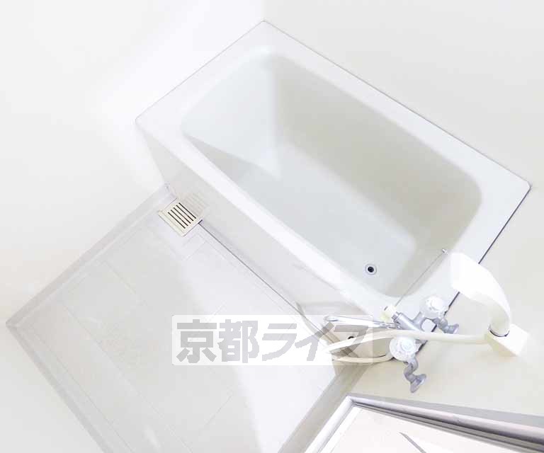 バス・シャワールーム　綺麗なバスです。