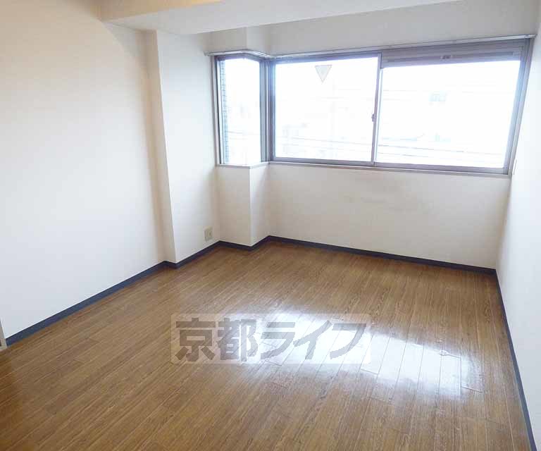 居室・リビング　綺麗な室内です。