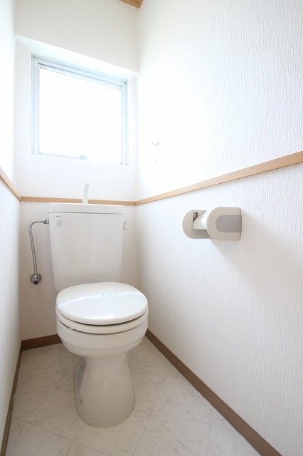 トイレ　同物件別室です。