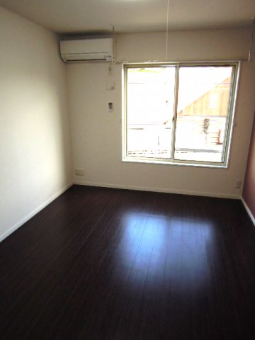 居室・リビング　ゆったりした洋室です