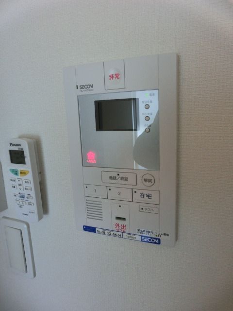 セキュリティ　オートロック付き