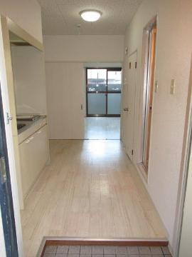 アルファコート茨木　玄関　玄関から室内