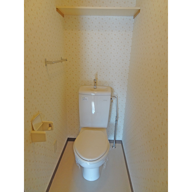 トイレ　※写真は類似部屋になります。現状優先