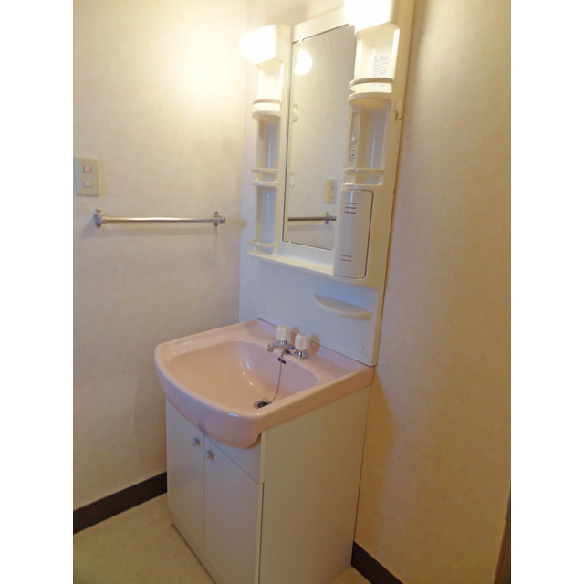 洗面設備　※写真は類似部屋になります。現状優先