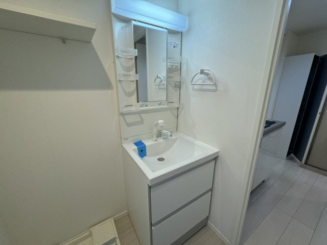 洗面設備　（イメージ）2号室の写真です。